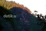 Foto-foto Pesawat Sukhoi yang Hancur Lebur
