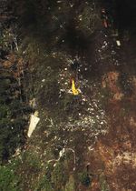 Petugas Terus Evakuasi Korban Sukhoi