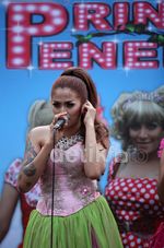 Ditinggal Mustafa Debu, Cinta Penelope Kembali Eksis