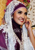 Wah, Anggunnya Ashanty Berjilbab