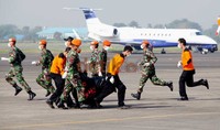 Helikopter milik Basarnas dan  Super Puma turut membantu mengangkat jenazah dari Bogor ke Jakarta.