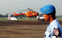 Sedikitnya sudah ada lima kantong jenazah yang sudah tiba di Bandara Halim Perdanakusuma sejak pagi tadi.