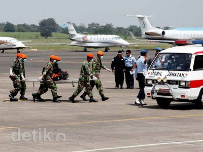 Jenazah Korban Sukhoi Terus Dievakuasi ke Halim