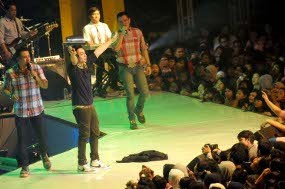 Ardanesia, Pesta Ulang Tahun Bertabur Bintang