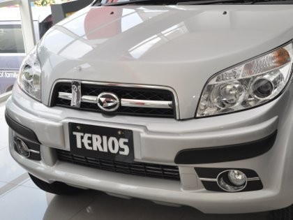Terios Dibawa Kabur Teman Saat Pemilik Pipis di Rest Area Tol Cikampek