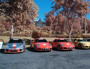 20 Mobil Porsche Plesiran ke Yogya