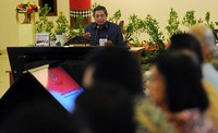 Menurut SBY, menjaga pertumbuhan ekonomi dan mengurangi pengangguran merupakan tugas kembar pemerintah. Haryanto/Setpres