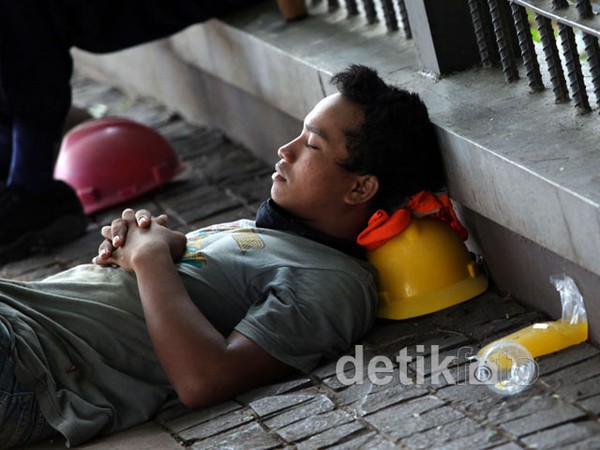 Ketika Buruh Beristirahat
