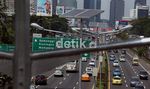 Lampu Sollar Cell Terangi Jalan Tol