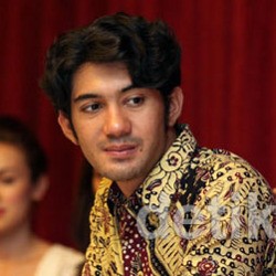 Kerja di Belakang Layar, Reza Rahadian Lebih Bebas Berekspresi