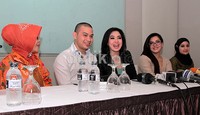 Syahrini berharap bahwa hubungannya dengan kekasih tak lagi dibilang fiktif. Herianto Batubara/detikHot.