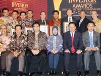 Bank Rakyat Indonesia meraih penghargaan untuk kategori Perbankan karena berkomitmen pada penerapan good corporate governance dan corporate social responsibility. (BRI).