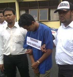 Pelaku Pembakar Kekasihnya Saat Hamil Direkonstruksi