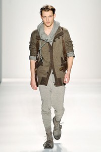 Nicholas K, Fall/Winter 2012. New York Fashion Week 2012. [Foto: Mike Coppola/Getty Images for Mercedes-Benz Fashion Week]