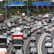 Xenia Mogok di Km 4 Tol Tebet, Arah Semanggi Macet