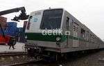 Berhuruf Kanji, KRL Bekas dari Jepang Tiba di Priok