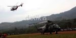 Logistik Rusia Diangkut Heli TNI