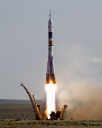 Soyuz TMA-04M meluncur dari Baikonur cosmodrome, Kazakhstan. Reuters/Shamil Zhumatov.
