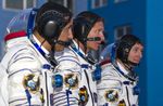Wusss....Soyuz Meluncur ke Luar Angkasa