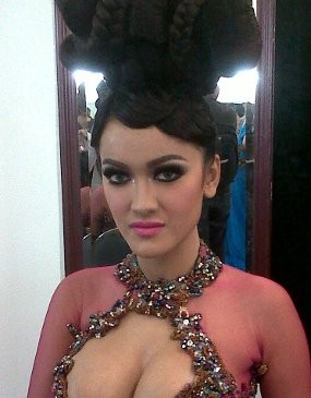 Usai Kena Tipu, Jupe Kini Hanya Mau Dibayar Uang Tunai