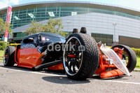 Tubuh mobil yang diberi nama Slam Rodder itu dilabur cat kombinasi warna orange-hitam yang mencolok. Syubhan Akib/detikOto.