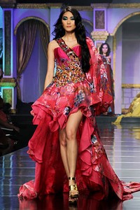 Raden Sirait Syukur Tiada Akhir, Bahagia Tiada Ujung. Jakarta Fashion & Food Festival 2012 at Ballroom Hotel Harris. Kelapa Gading. Jakarta. [Foto: Mohammad Abduh/Wolipop]