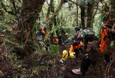 Tim DVI Sudah Ambil 33 Sidik Jari dan 130 Sampel DNA Korban Sukhoi