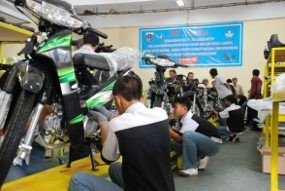 Siswa SMK Segera Produksi Motor Hybrid