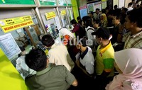 Dalam berbagai kesempatan, pemerintah membuat aturan libur bersama pada hari-hari kejepit untuk mendongkrak ekonomi melalui belanja hari libur.