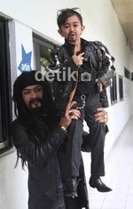 Daus Mini Diangkat Limbad