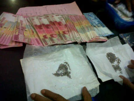 2 Polisi & 4 Wartawan Pemeras Pedagang Perhiasan Ditahan