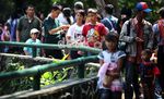 Libur Panjang, Warga Serbu Ragunan