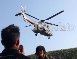 Cari FDR Sukhoi SuperJet 100, Tim Evakuasi Andalkan Metal Detector