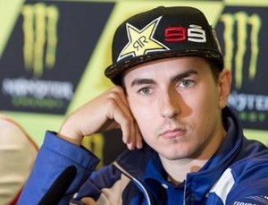 Lorenzo Bakal ke Honda?
