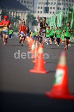 Kostum Unik Pelari JI10K