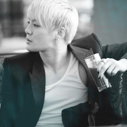 Banyak Fans Pingsan di Konser Tunggal Junsu JYJ