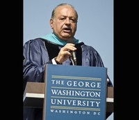 Kekayaan Carlos Slim jauh diatas miliuner Warren Buffet, Bill Gates maupun penguasa butik mewah Bernard Arnault.