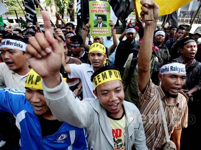 Bayi dan Hantu Bisa Milih, KPUD Jakarta Didemo