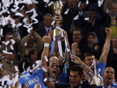 Tundukan Juve, Napoli Juara Coppa Italia