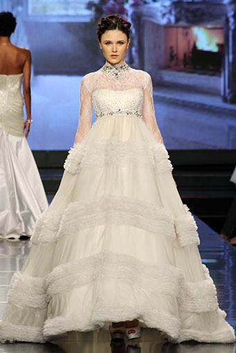 Sally Koeswanto Flor Del Amor. Jakarta Fashion & Food Festival 2012 at Ballroom Hotel Harris. Kelapa Gading. Jakarta. [Foto: Mohammad Abduh/Wolipop]