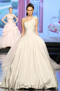 Sally Koeswanto Flor Del Amor. Jakarta Fashion & Food Festival 2012 at Ballroom Hotel Harris. Kelapa Gading. Jakarta. [Foto: Mohammad Abduh/Wolipop]