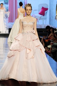 Sally Koeswanto Flor Del Amor. Jakarta Fashion & Food Festival 2012 at Ballroom Hotel Harris. Kelapa Gading. Jakarta. [Foto: Mohammad Abduh/Wolipop]