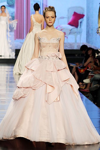 Sally Koeswanto Flor Del Amor. Jakarta Fashion & Food Festival 2012 at Ballroom Hotel Harris. Kelapa Gading. Jakarta. [Foto: Mohammad Abduh/Wolipop]