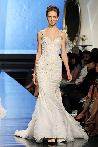 Sally Koeswanto Flor Del Amor. Jakarta Fashion & Food Festival 2012 at Ballroom Hotel Harris. Kelapa Gading. Jakarta. [Foto: Mohammad Abduh/Wolipop]