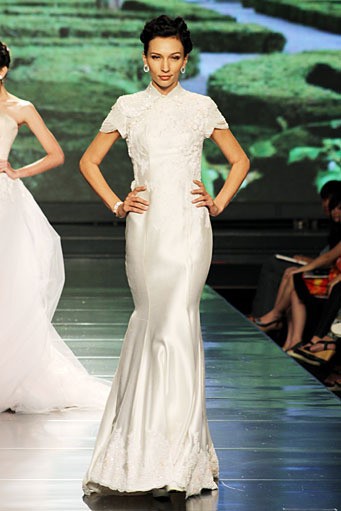 Sally Koeswanto Flor Del Amor. Jakarta Fashion & Food Festival 2012 at Ballroom Hotel Harris. Kelapa Gading. Jakarta. [Foto: Mohammad Abduh/Wolipop]