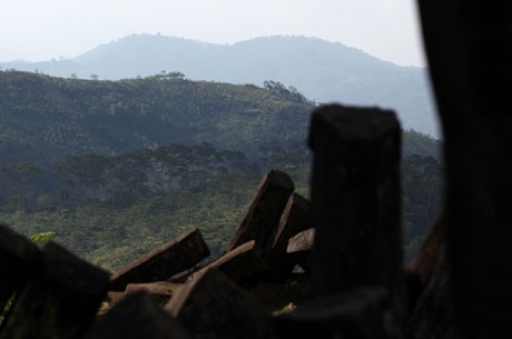  Mendaki Puncak Gunung Padang