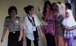 Tangis Keluarga Korban Sukhoi Pecah di RS Polri