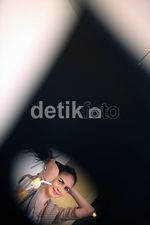 Pesona Si Cantik Arumi Bachsin