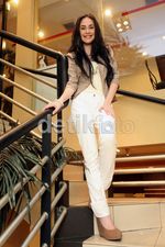 Pesona Si Cantik Arumi Bachsin