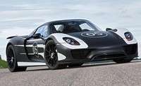 Mobil Jerman ini sedang dites untuk menanti waktu produksi yang dikabarkan akan dimulai pada September 2013 mendatang. (dok Porsche)